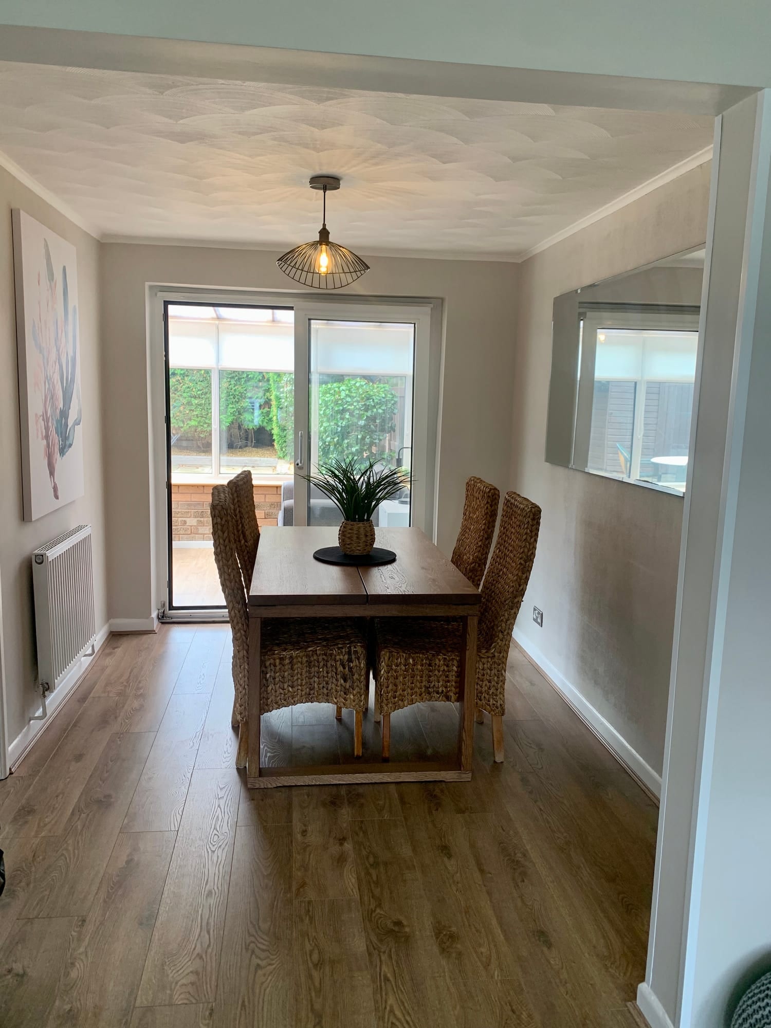 Kingfisher Nest living and dining space